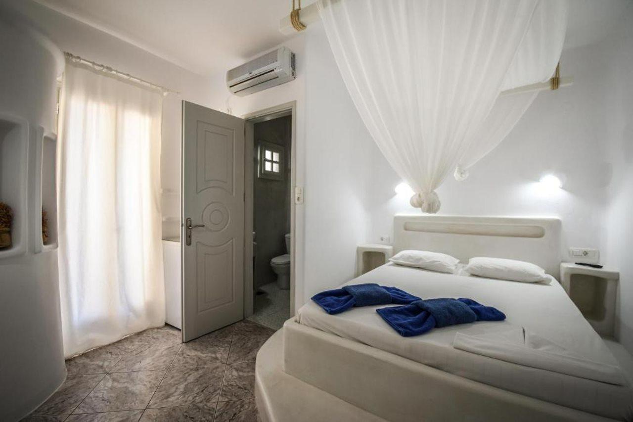 Christos Makrinos Rooms Adamantas  ภายนอก รูปภาพ