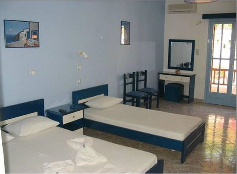Christos Makrinos Rooms Adamantas  ภายนอก รูปภาพ